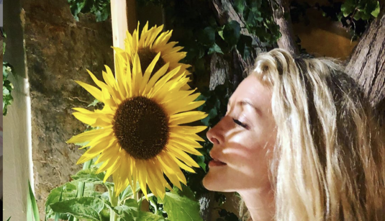 BB Alum Jennifer Finnigan 1