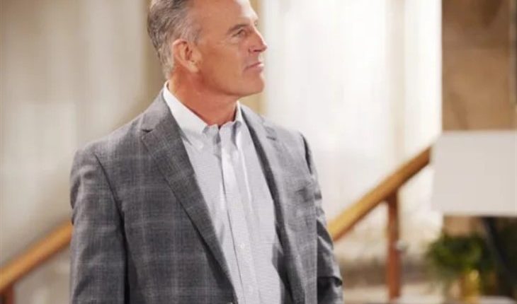 The Young And The Restlesss -Ashland Locke (Richard Burgi) (730 x 572)
