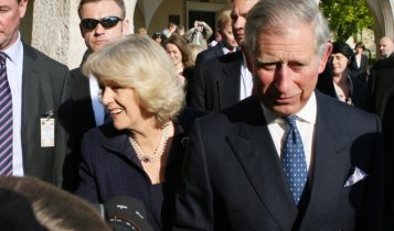 Royal Family News: Meghan Markle And Her Mom Doria Ragland Forbidden To