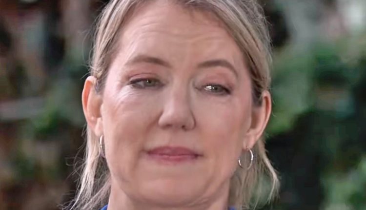 GH-Cynthia Watros-14