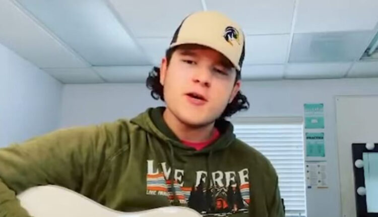 Caleb Kennedy – American Idol – YouTube