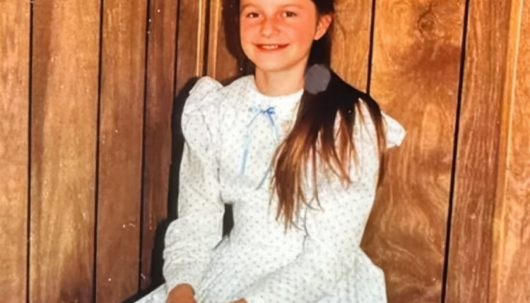 Throwback Photo Of Robyn Brown – Via Reddit