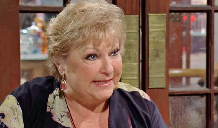 Traci Abbott (Beth Maitland)