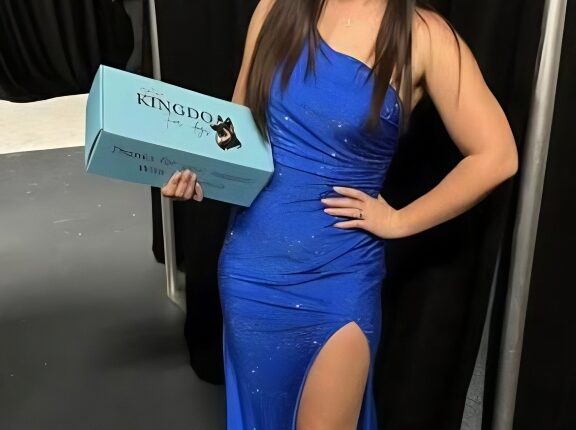 Julia shifted her focus – Instagram