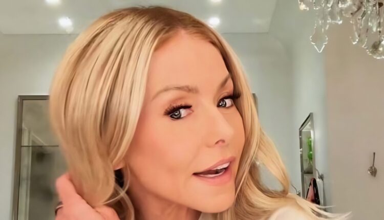 Feature Photo Kelly Ripa from All My Children and Live With Kelly and Mark – Instagram