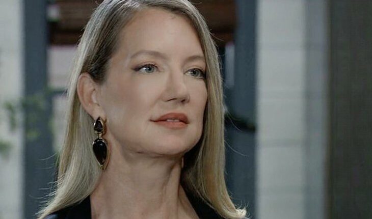 Nina Reeves (Cynthia Watros)