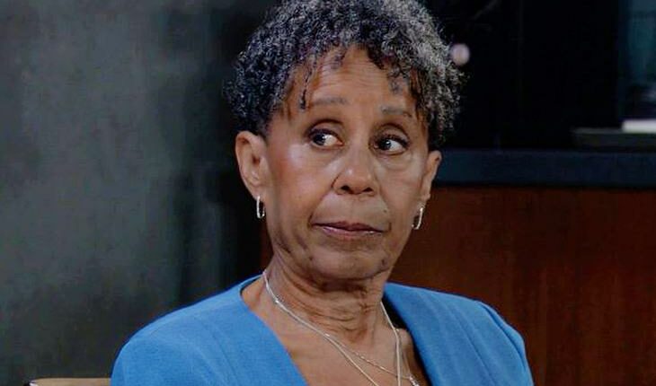 Stella Henry (Vernee Watson)