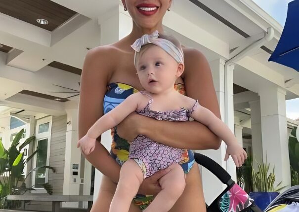 Jasmine and her baby – Instagram (1)